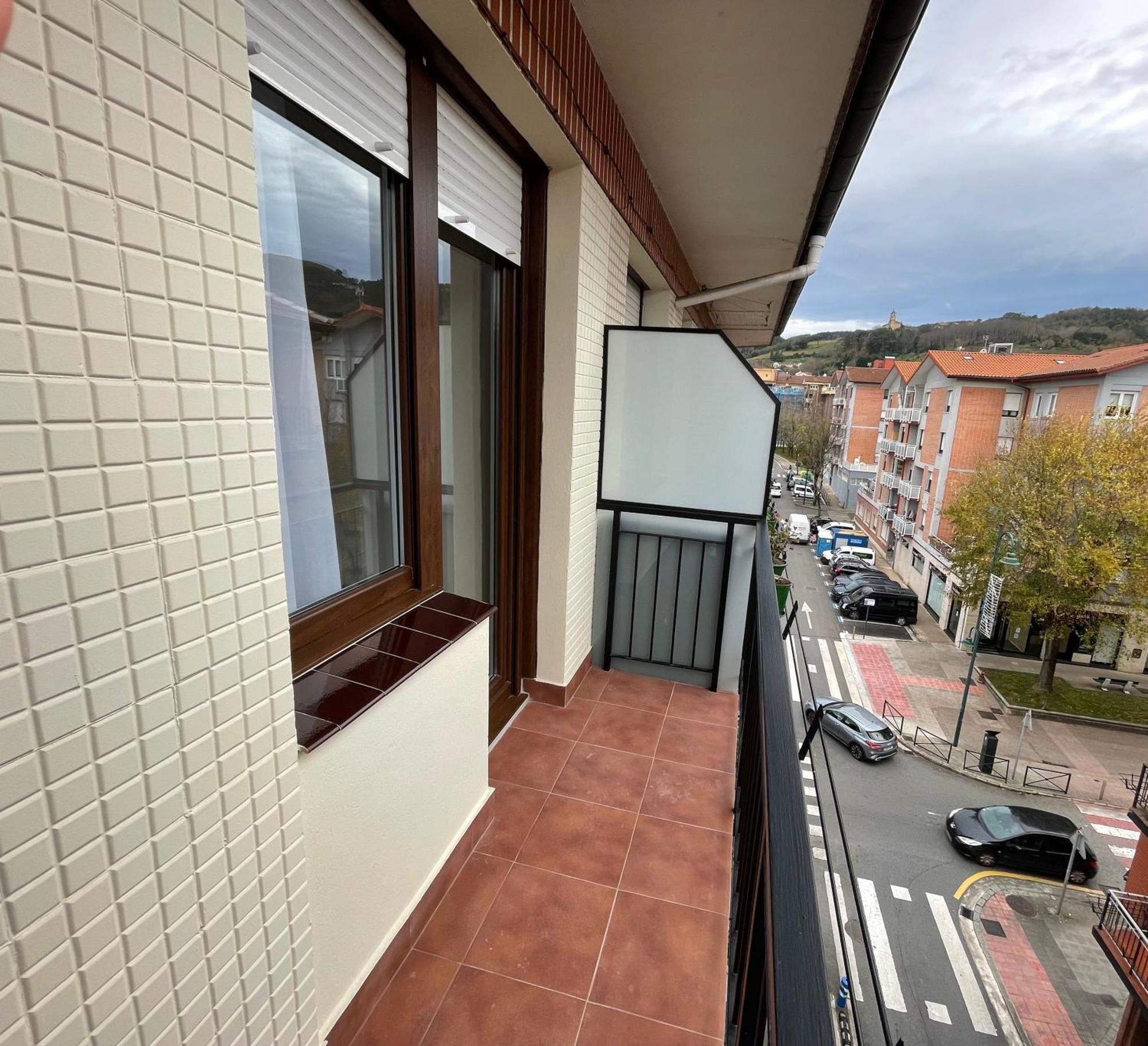 Byandreea Apartaments Etxebat Guernica y Luno Ngoại thất bức ảnh